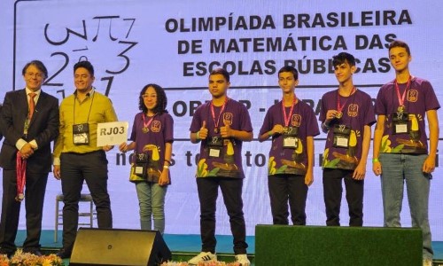 Aluno do Colégio Verbo Divino recebe medalha de ouro na OBMEP